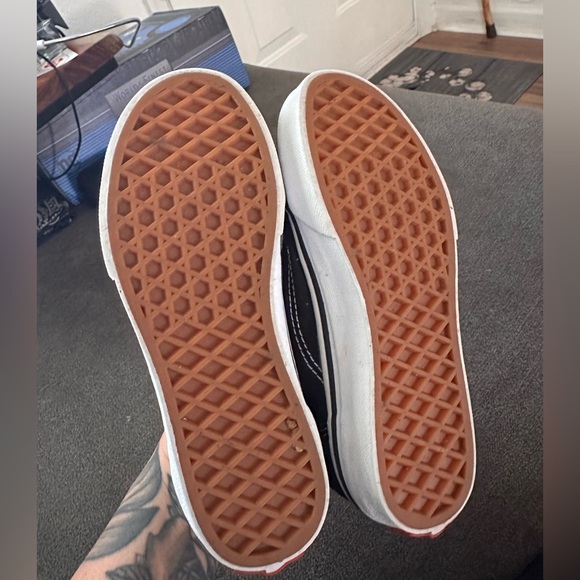 Girls vans size 1 US. Black and white. Worn once. - Picture 7 of 10